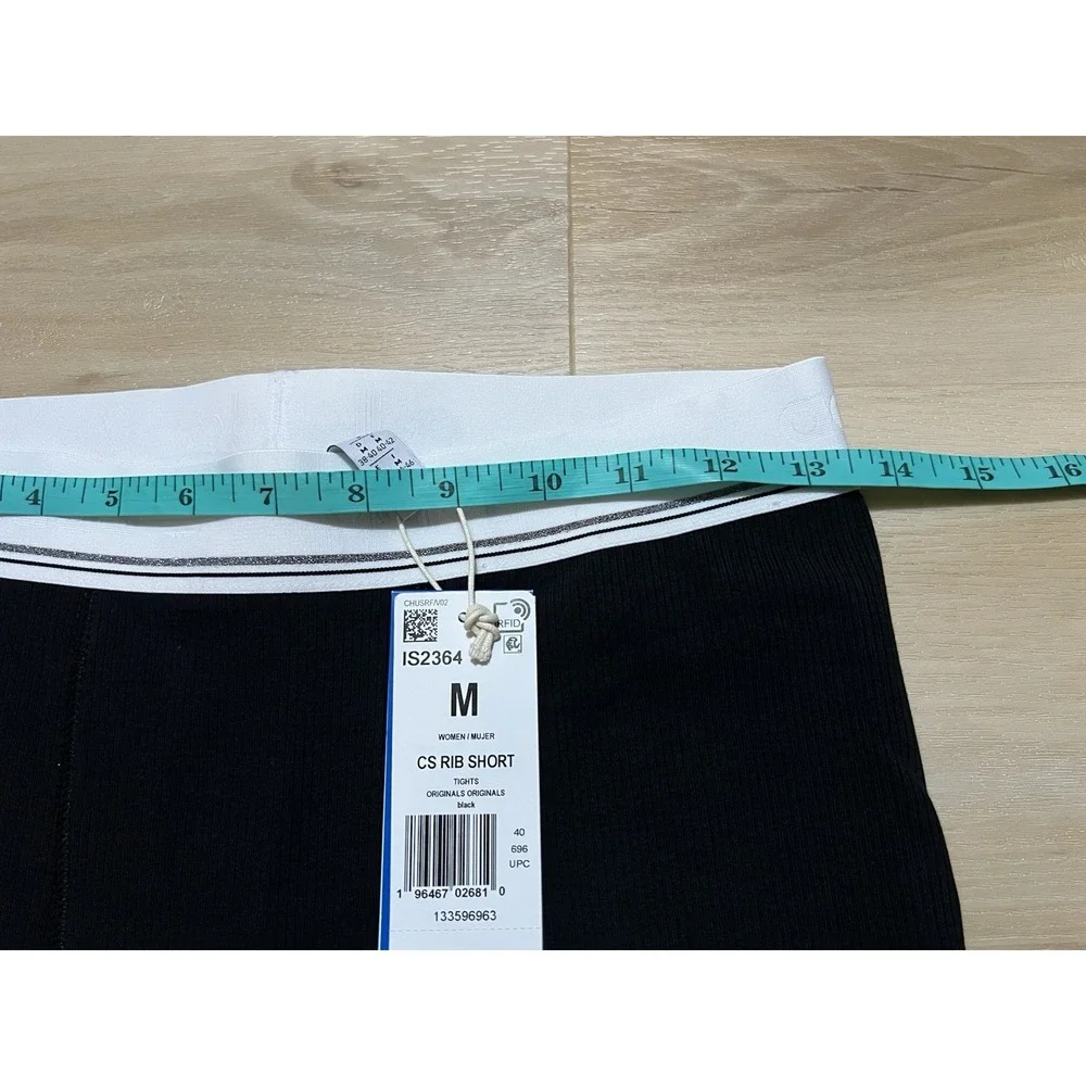 NWT Adidas Ribbed Shorts Tights Womens Black Medium NEW CS‎ Rib Short IS2364